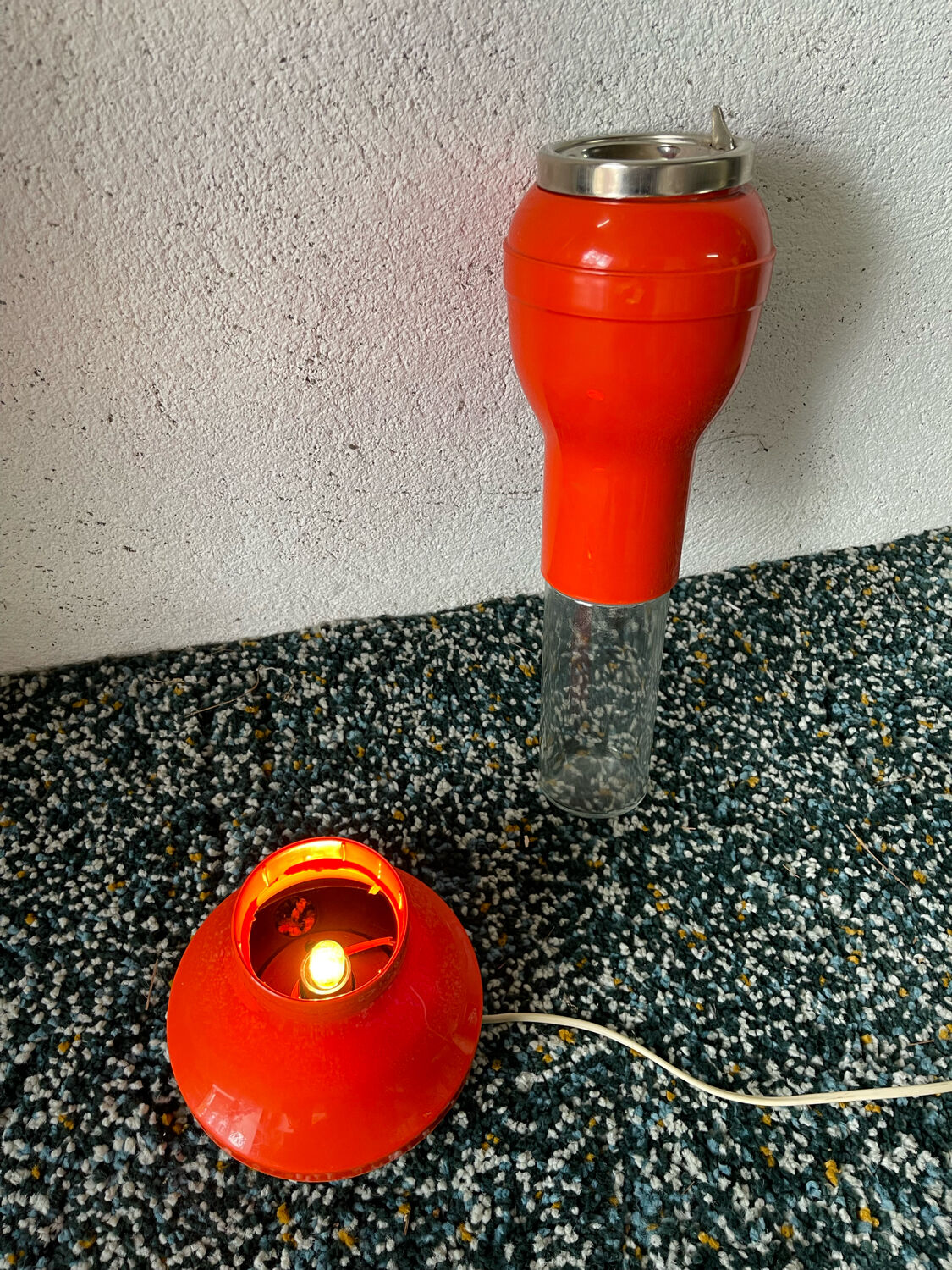 Large floor ashtray lamp tulip space age, with aquatic lighting 70s