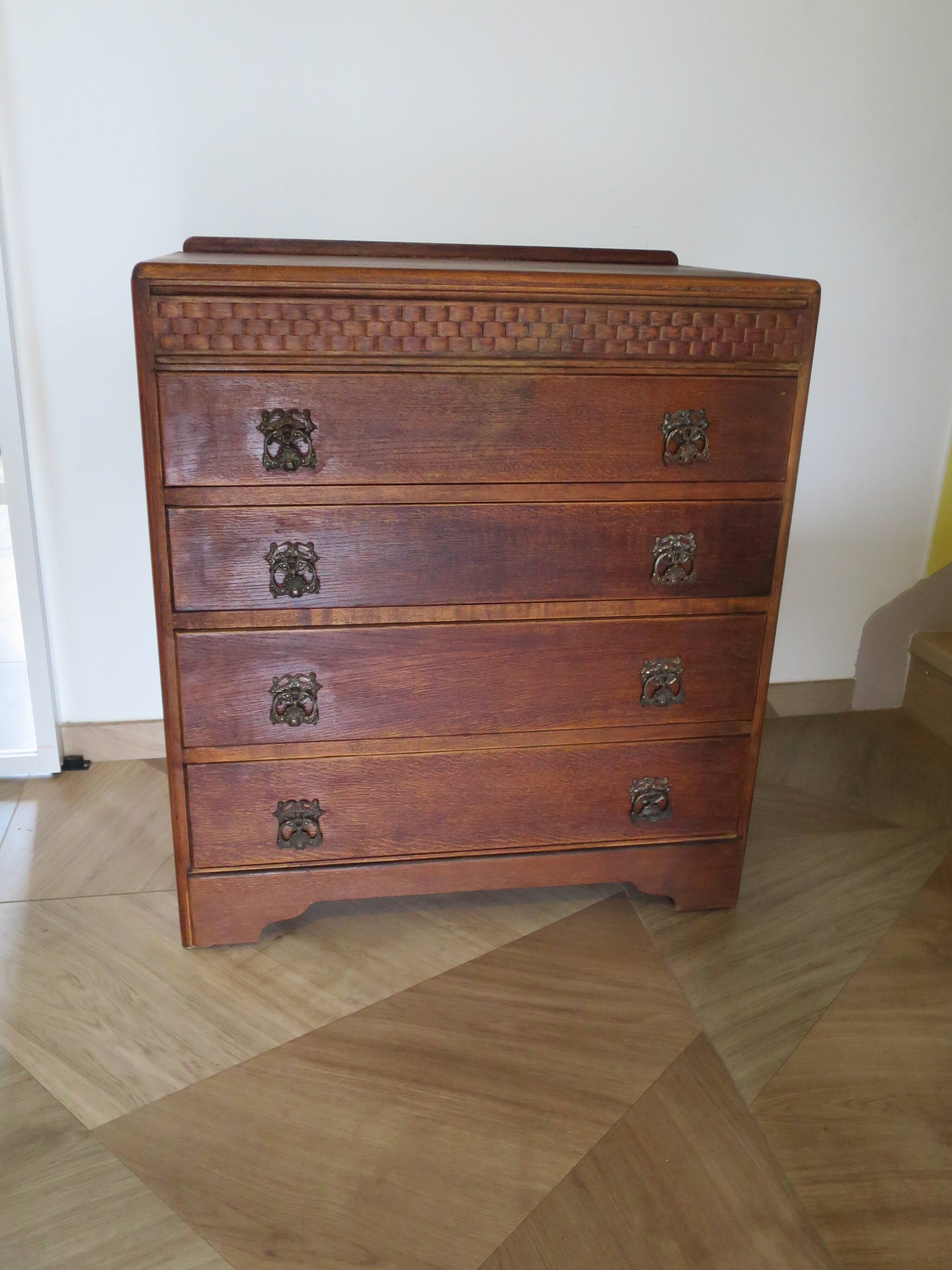 Art Deco chest of drawers with 4 drawers in oak, France 1930s-50s