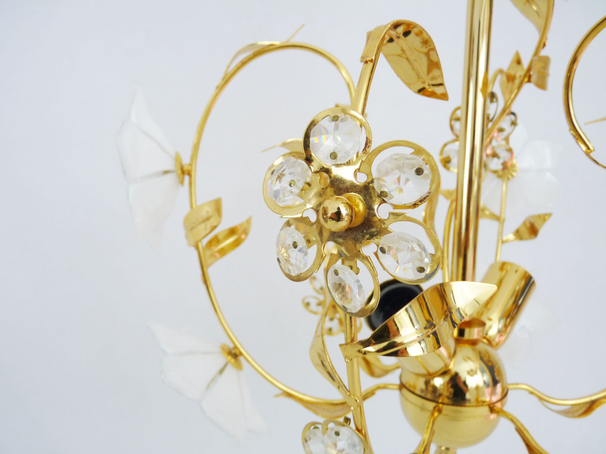 Vintage flower chandelier in Murano glass and brass with 2 burners. Year 70