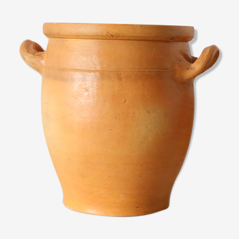 Terracotta pot, vintage