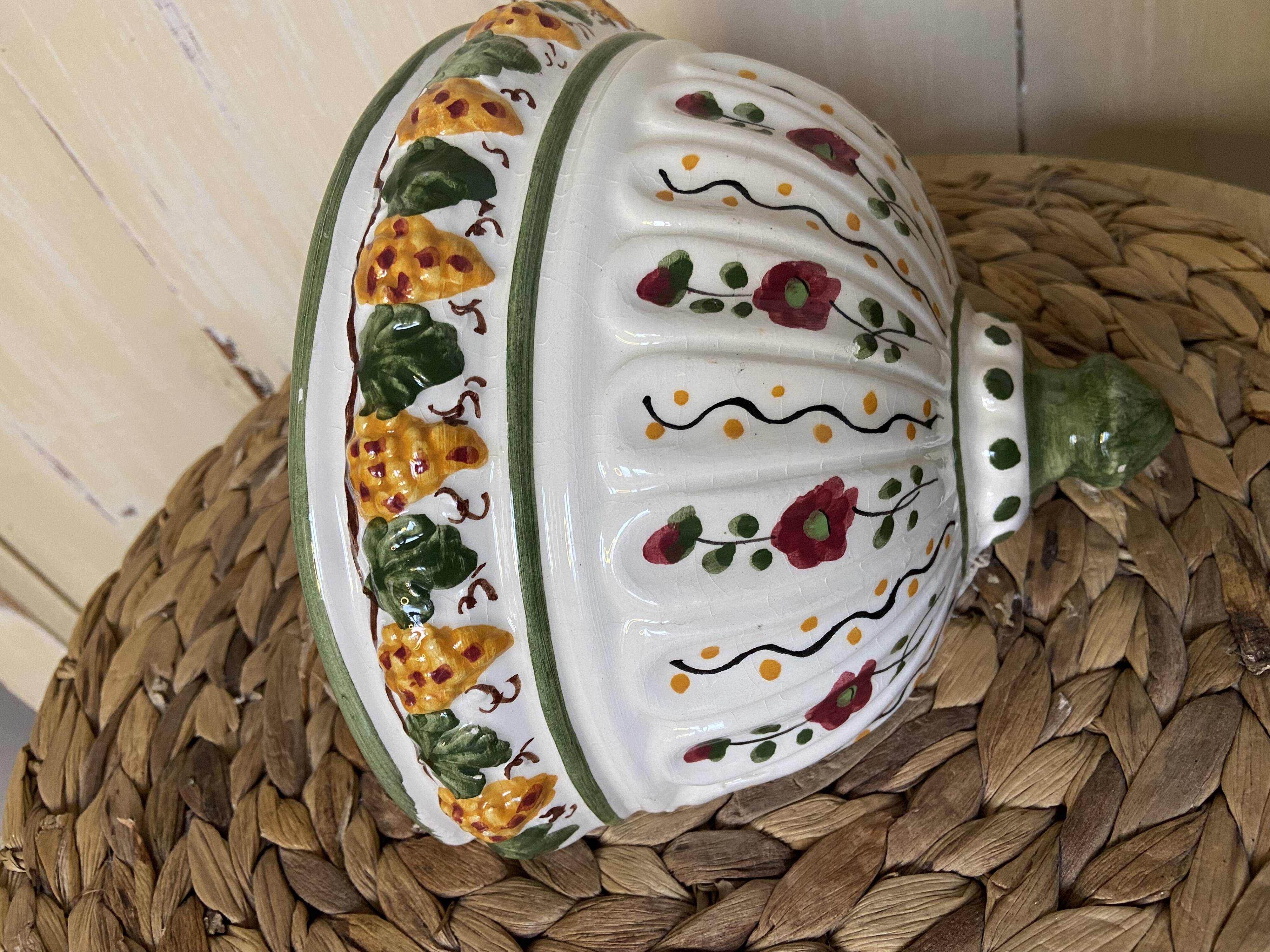 Wall hanging flower pot