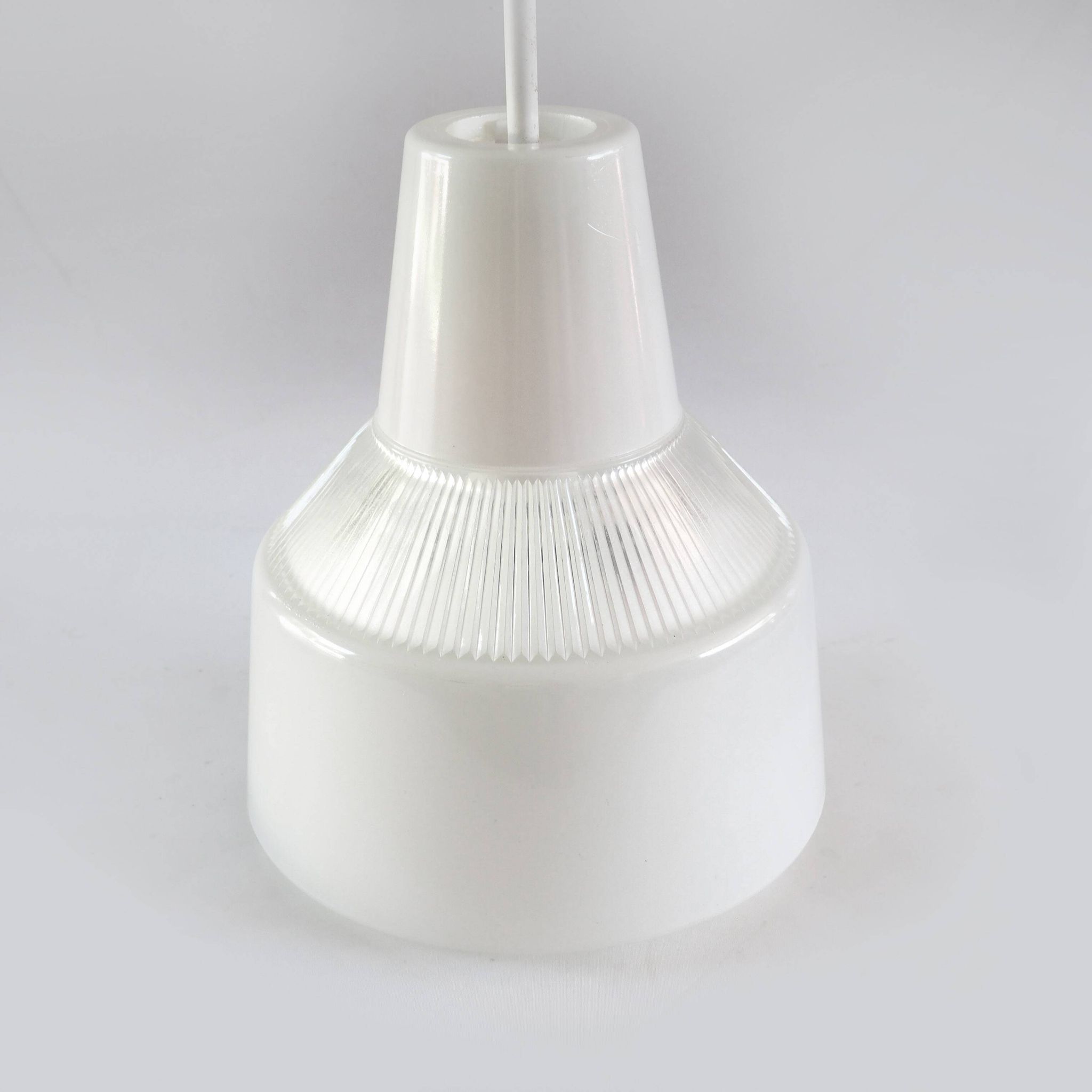 Holophane white glass suspension