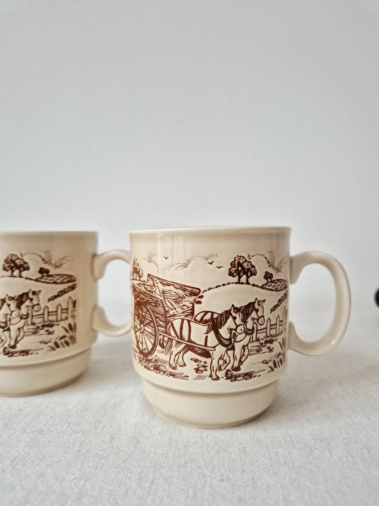 Set of 2 vintage stoneware mugs "English Countryside" - KilnCraft England