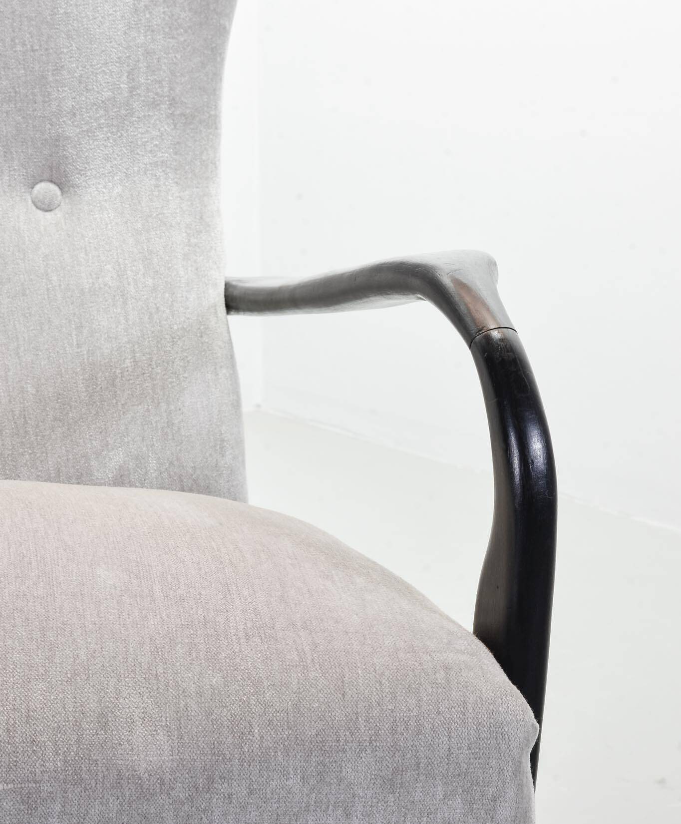 Guglielmo Ulrich Two Seat Sofa in Grey Silver Fabric. Italy, 1950s