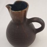 Artisanal jug with flamed interior