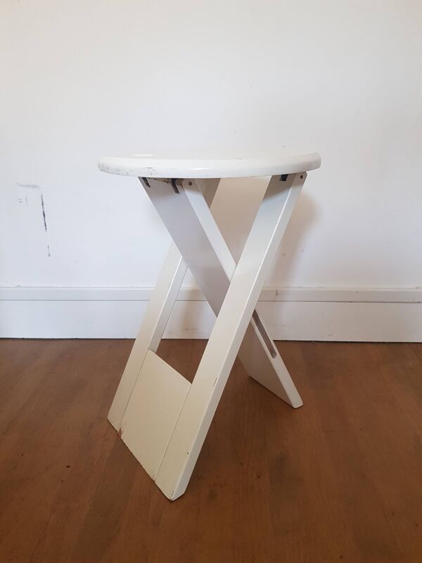 Tabouret pliant suzy par adrian reed