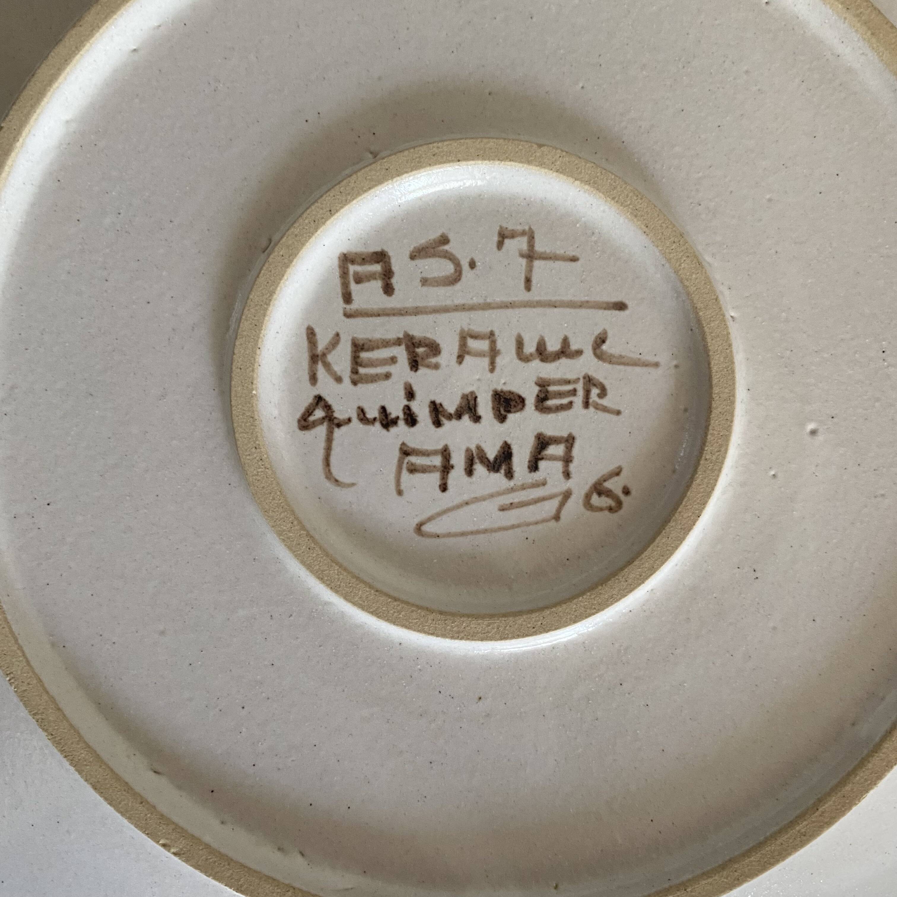 Hand-painted dessert plates Keraluc Quimper Brittany