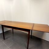 Table extendable to 230 cm