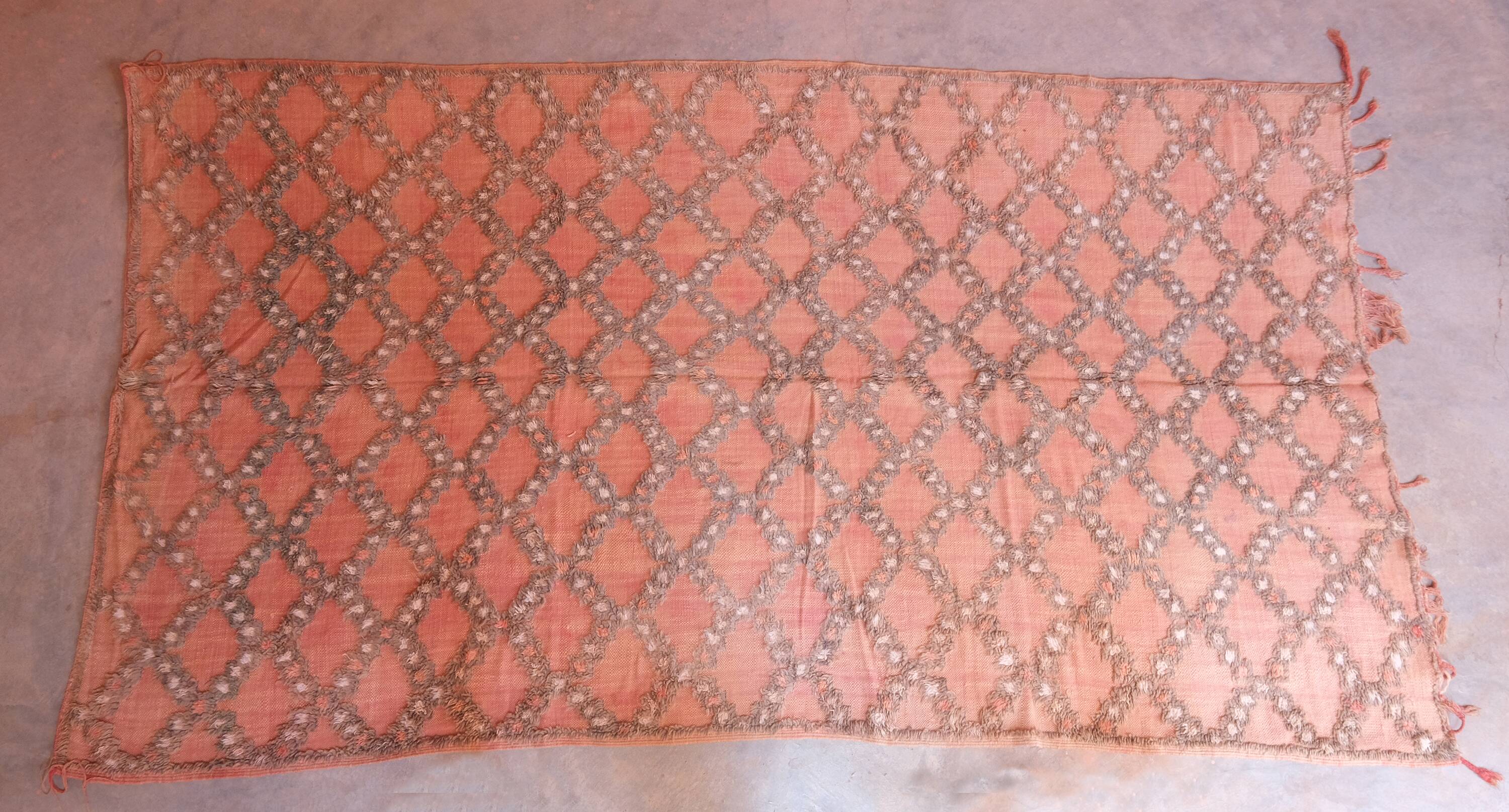 Moroccan Kilim Zemmour Rug - 361 x 199 cm