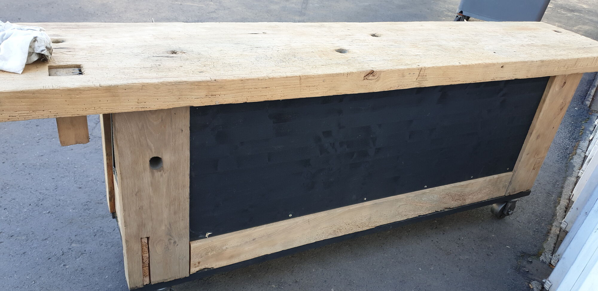 Industrial workbench