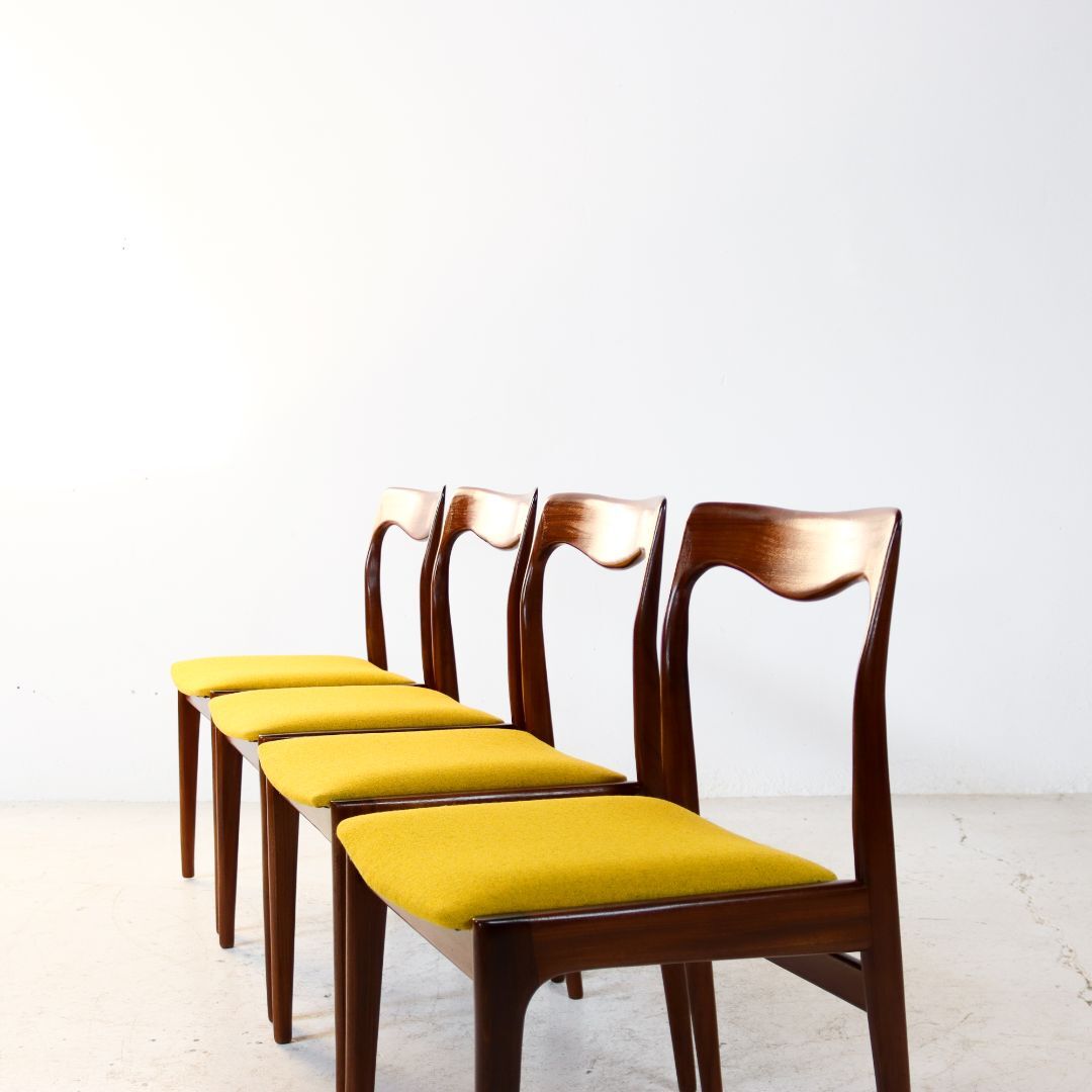 Set of 4 Mid-Century Teak Dining Chairs by AWA Netherlands 1960s