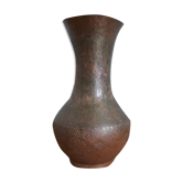 Artisanal vase from Mexico in hammered copper
