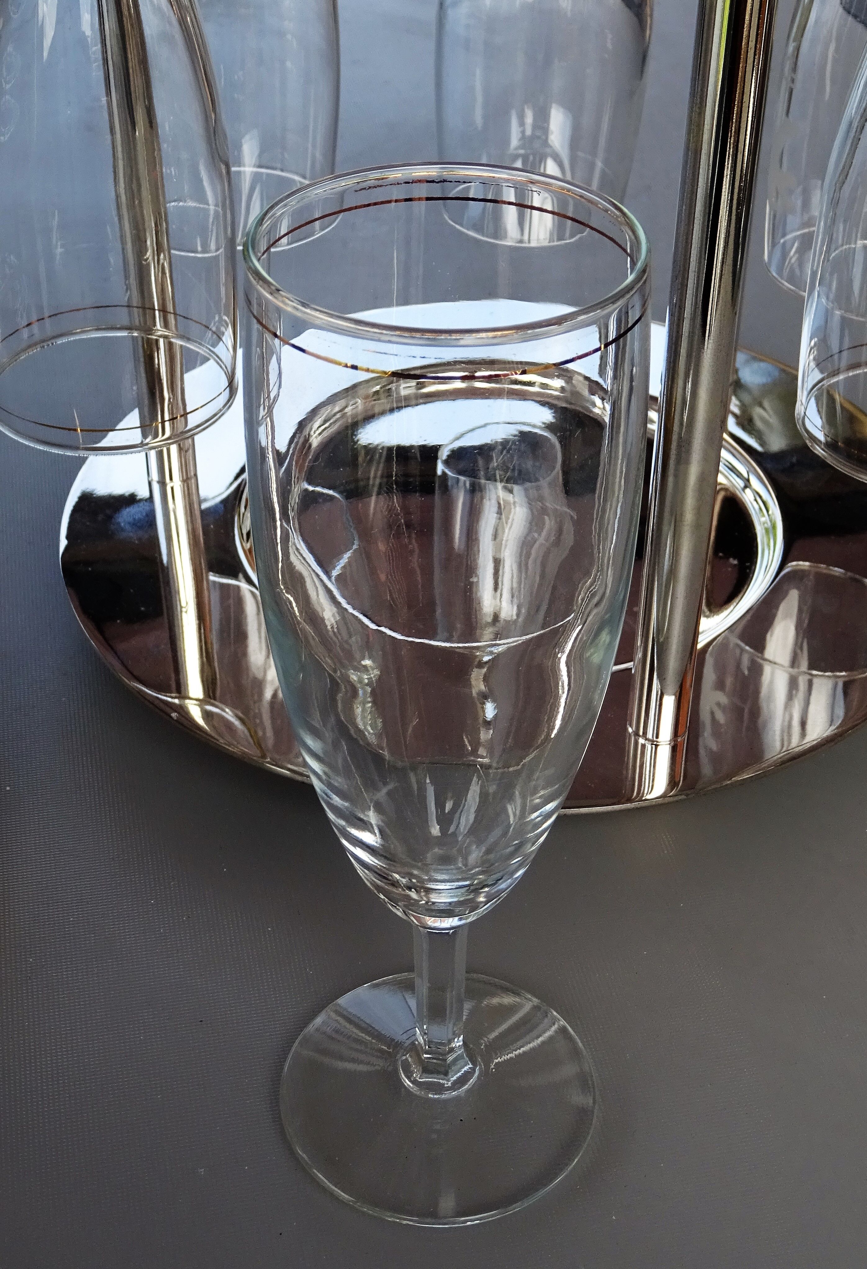 Champagne service desing 1970 -80