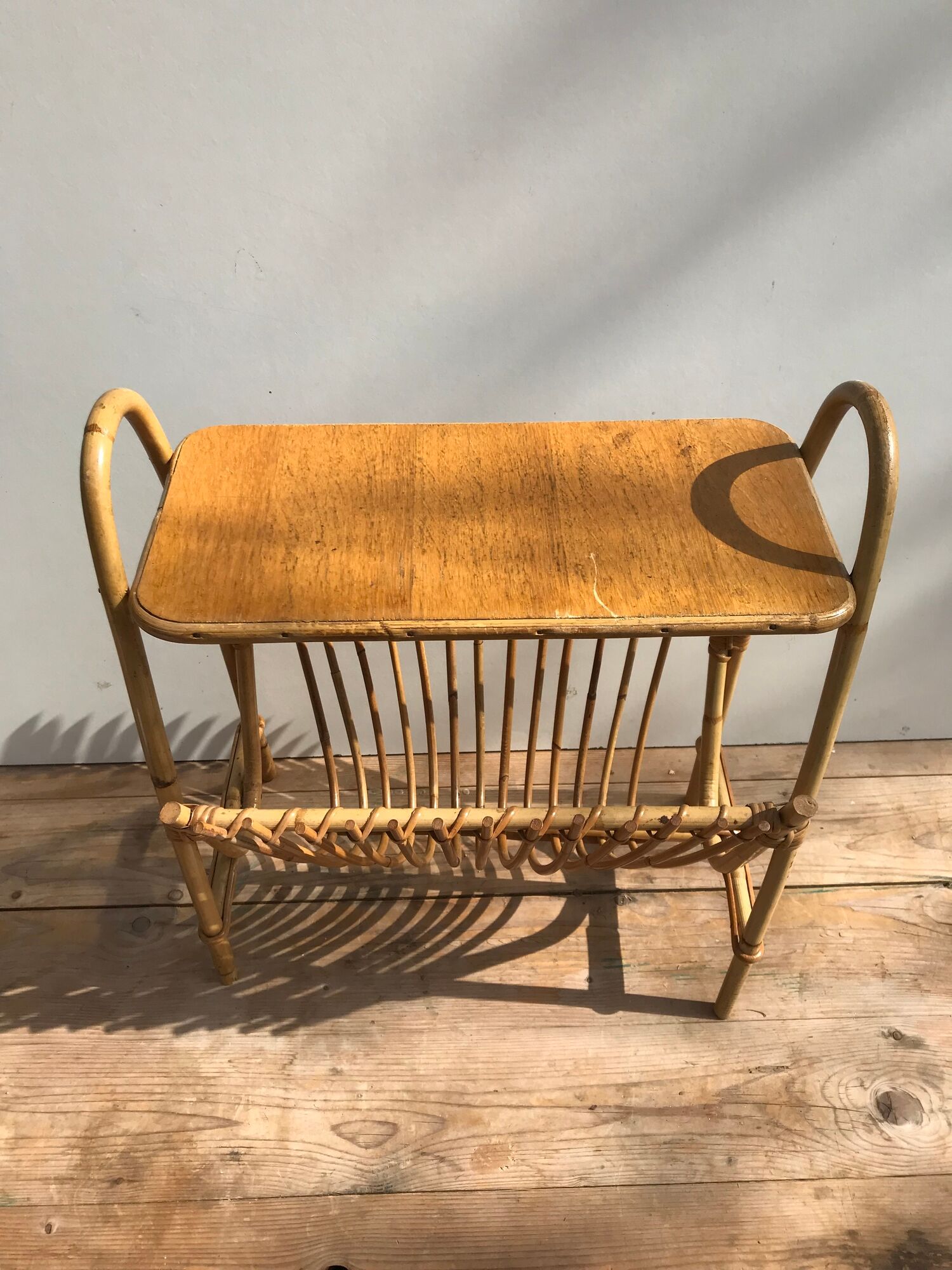 Rattan magazine rack and table