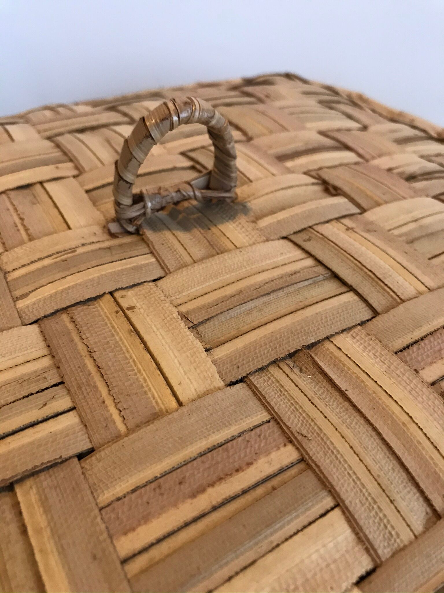 Large wicker/vintage bamboo laundry basket with lid