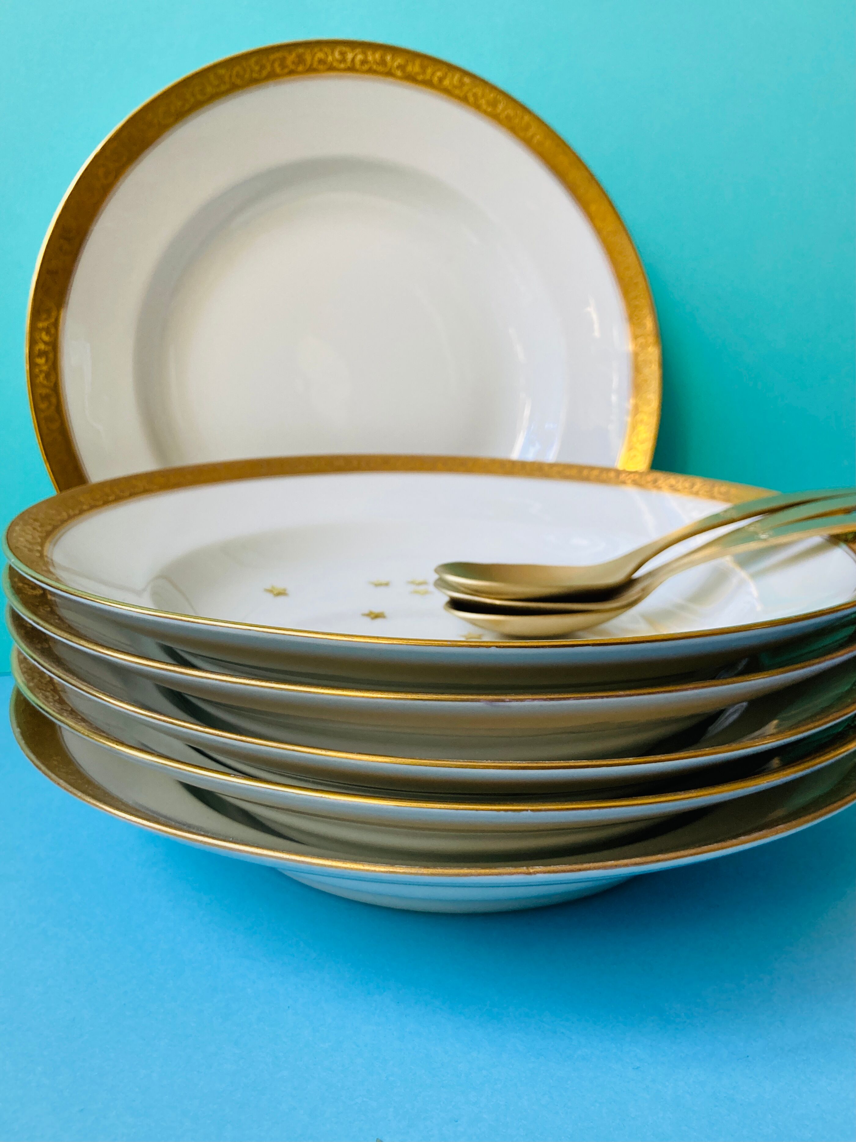 Lot 6 GDA white hollow plates golden edge 50s