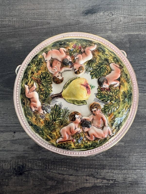 Ancienne boîte à bijoux italienne en céramique