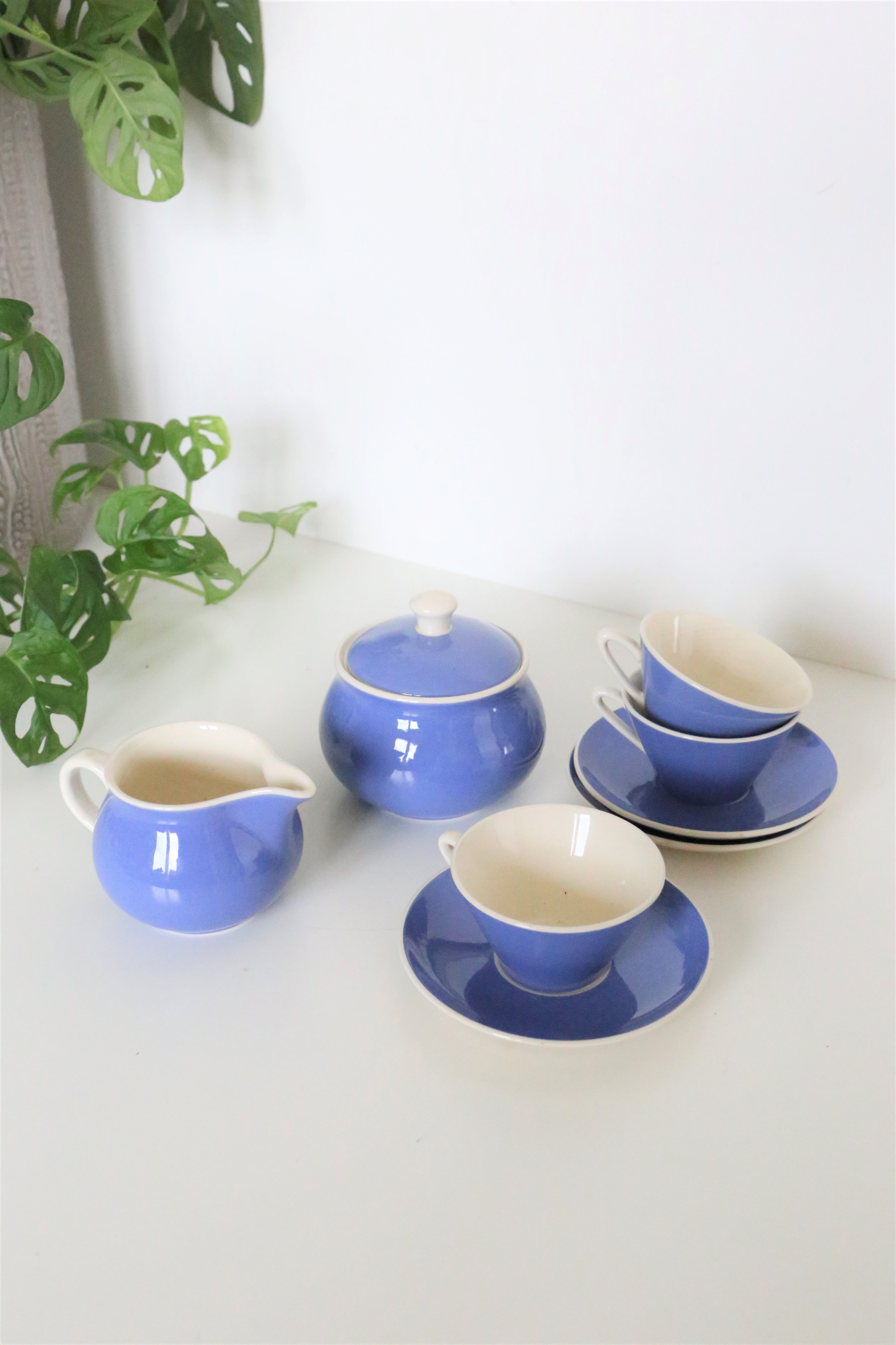 Coffee service Villeroy and Boch, in very good condition, vintage
