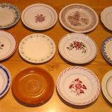 Set of 12 different flat plates