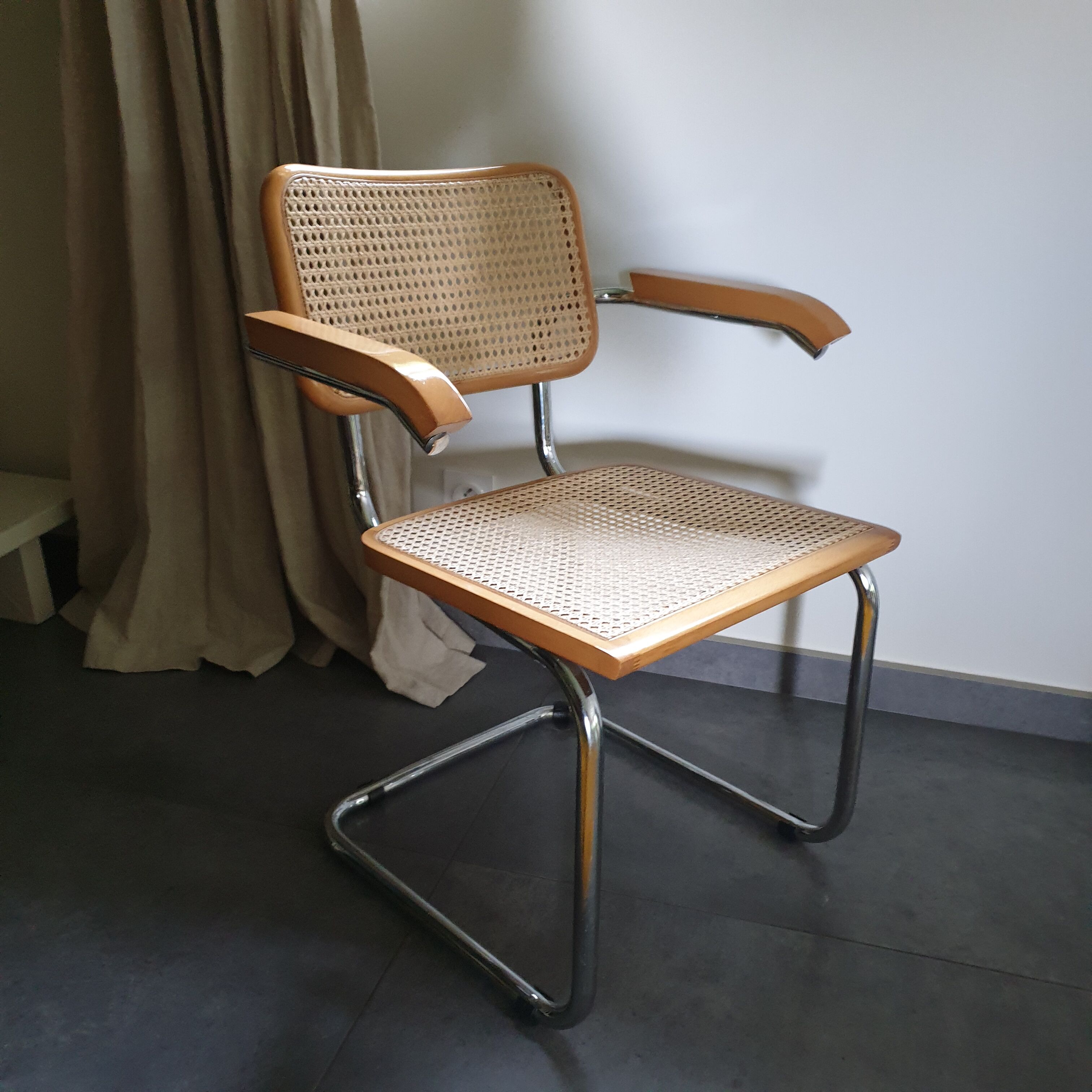 Armchair b64 by marcel breuer