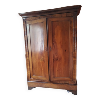 Louis Philippe wardrobe (1834) in walnut.