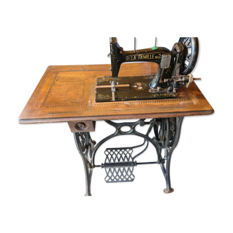 Sewing machine D. bacle Paris