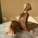 Sculpture féminine en gres signée