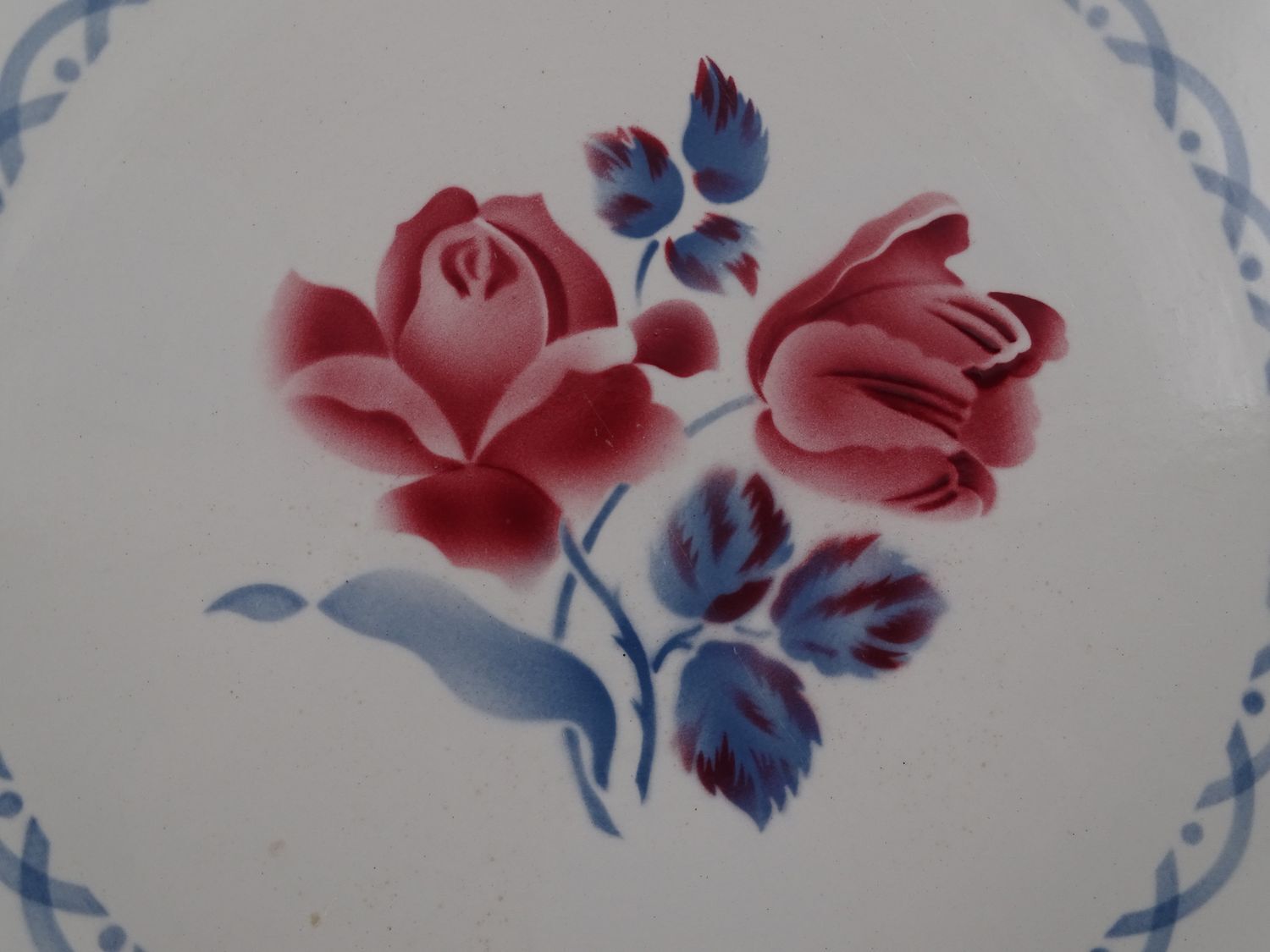 Digoin earthenware pie dish - Sarreguemines- Model Cannes - Rose decoration - circa 1940