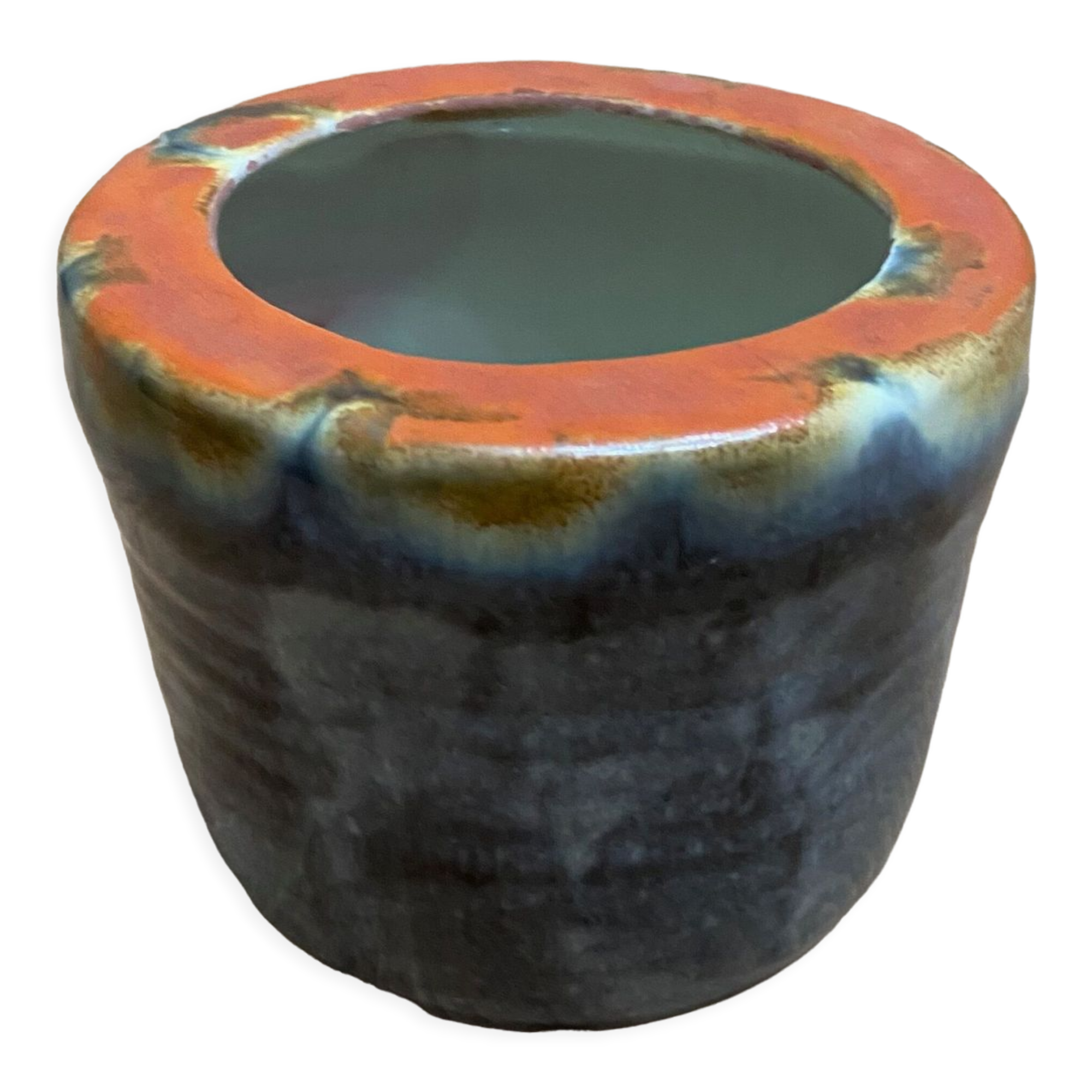 Ceramic pot