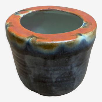 Ceramic pot