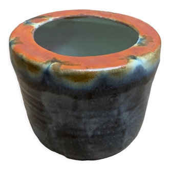Ceramic pot
