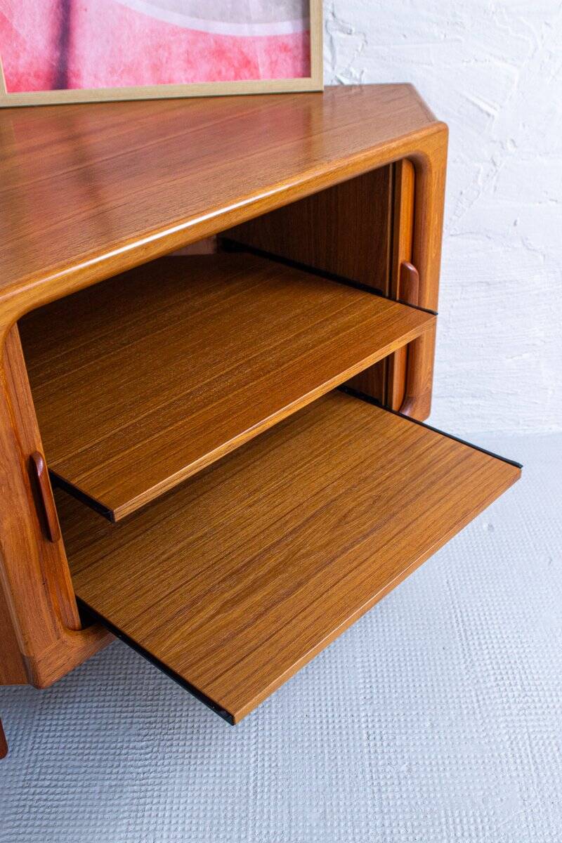 Commode d'Angle Mid-Century en Teck de Dyrlund, Danemark, 1960s