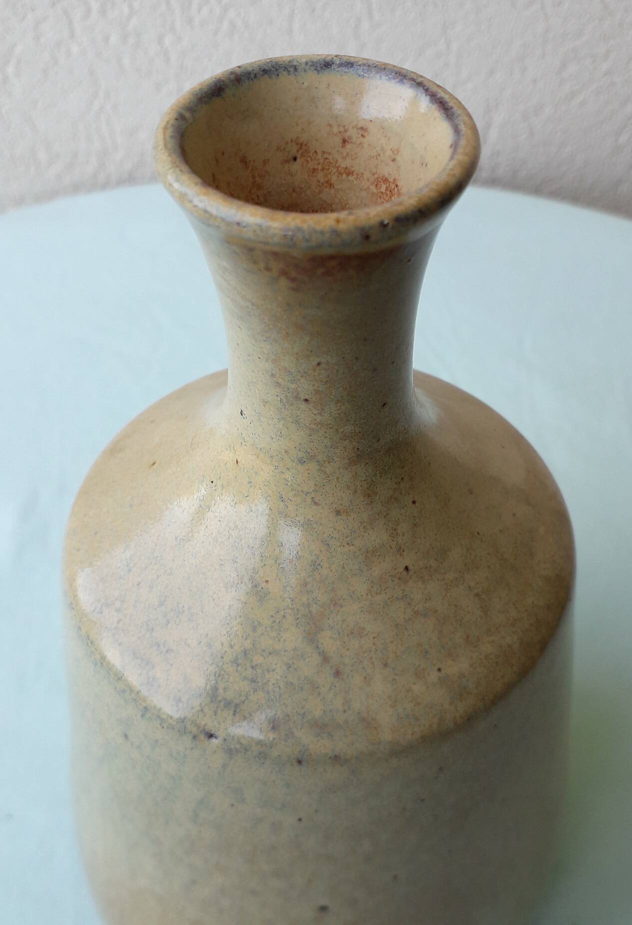 Dubost single-flower vase