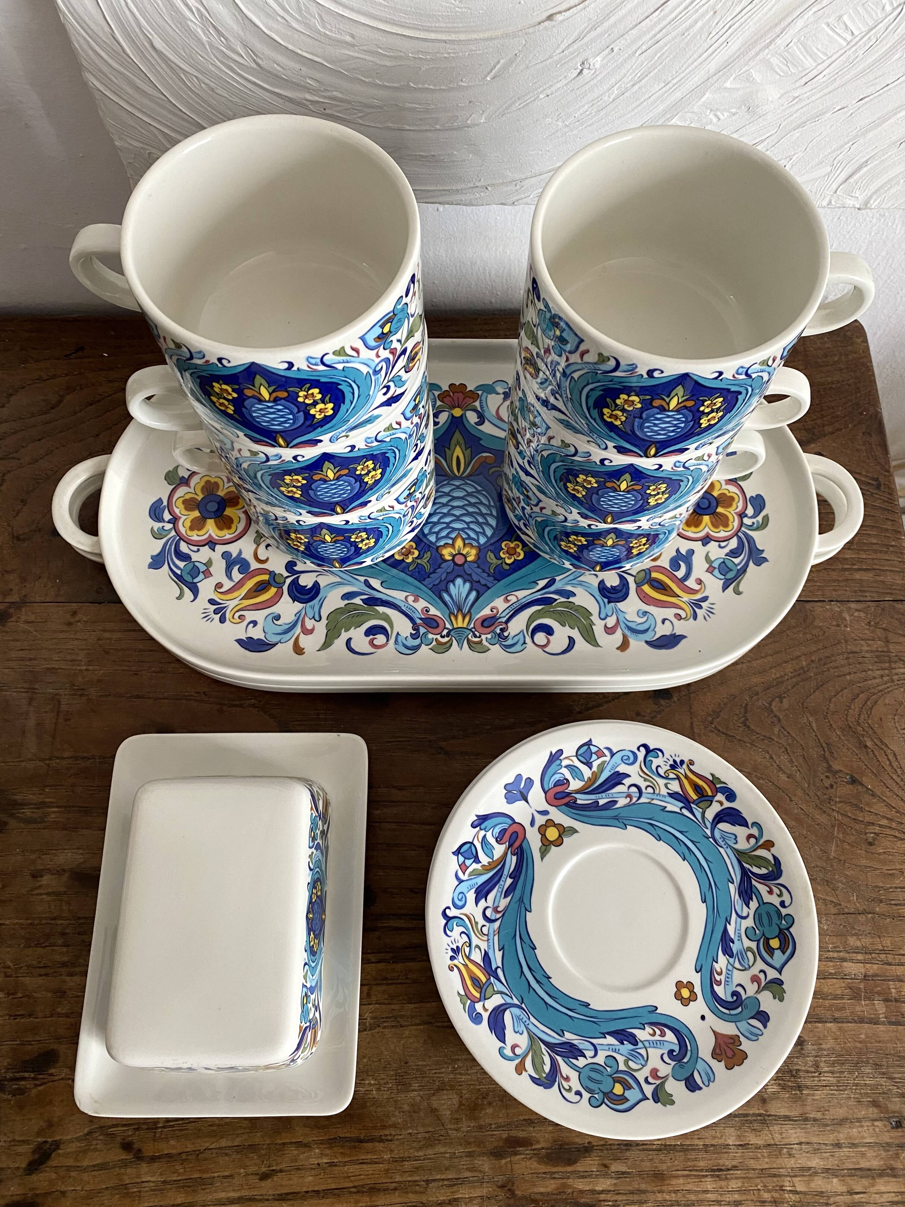 Villeroy and Boch Izmir model large cup breakfast set