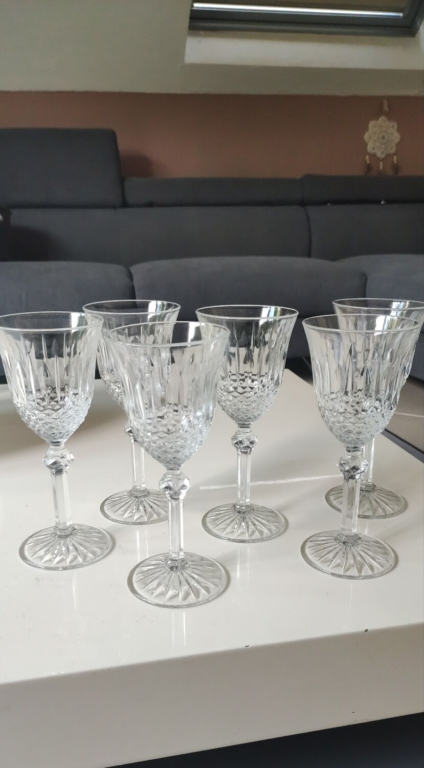 Set of 6 white wine glasses, Bohemian crystal. Regency/Empire style, 17.5 cm