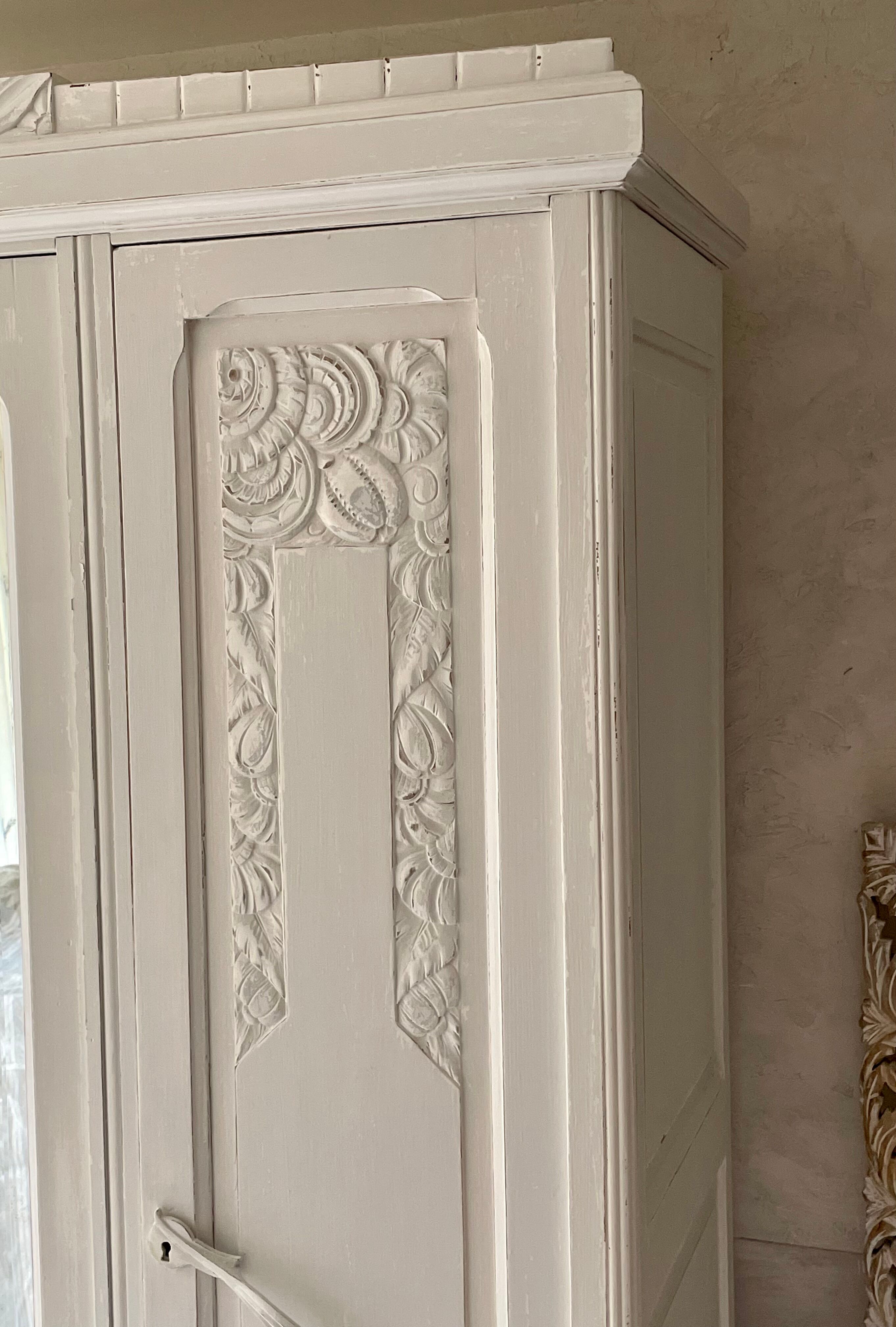 Art deco wardrobe revisited