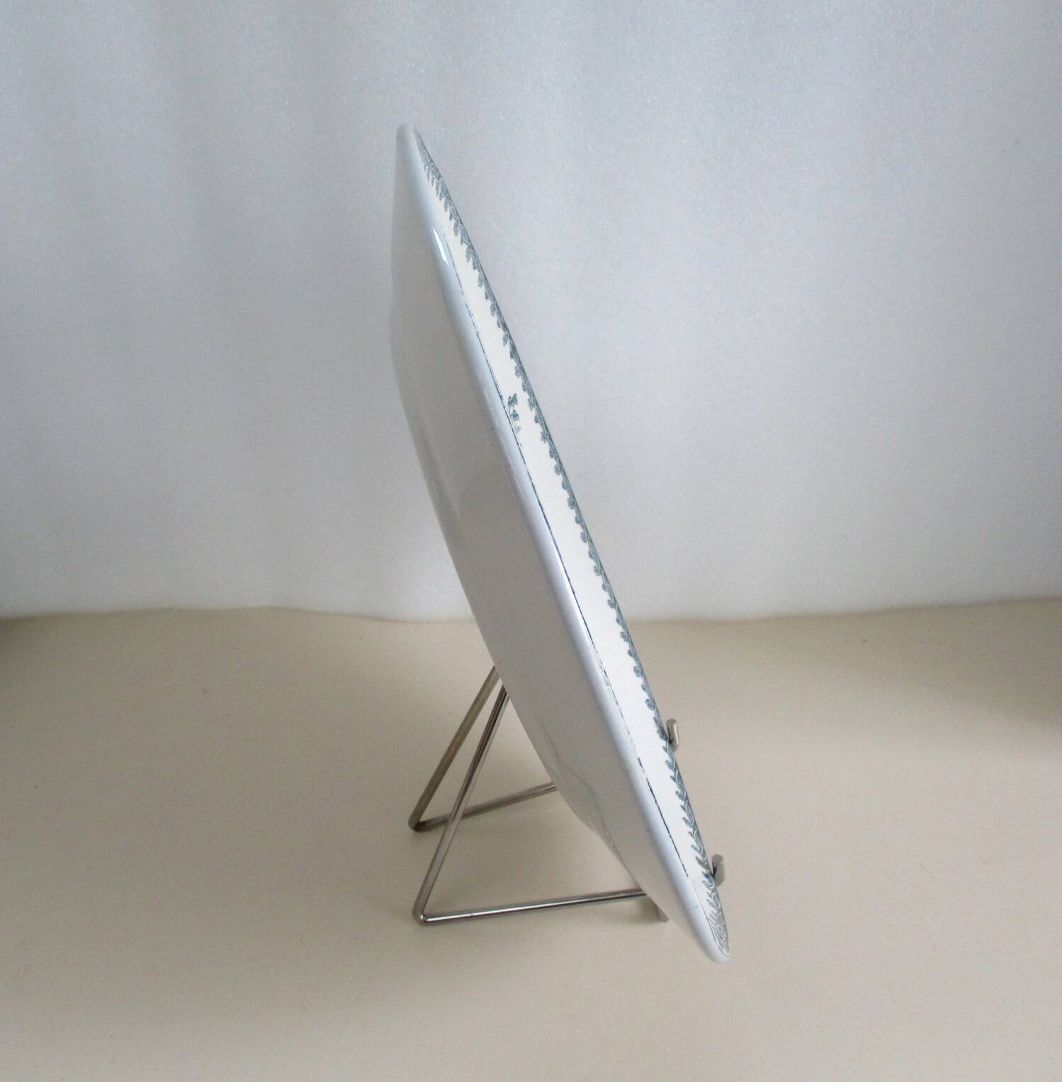 Iron earth dish – very large, round and flat, Sté Amandinoise model Margot