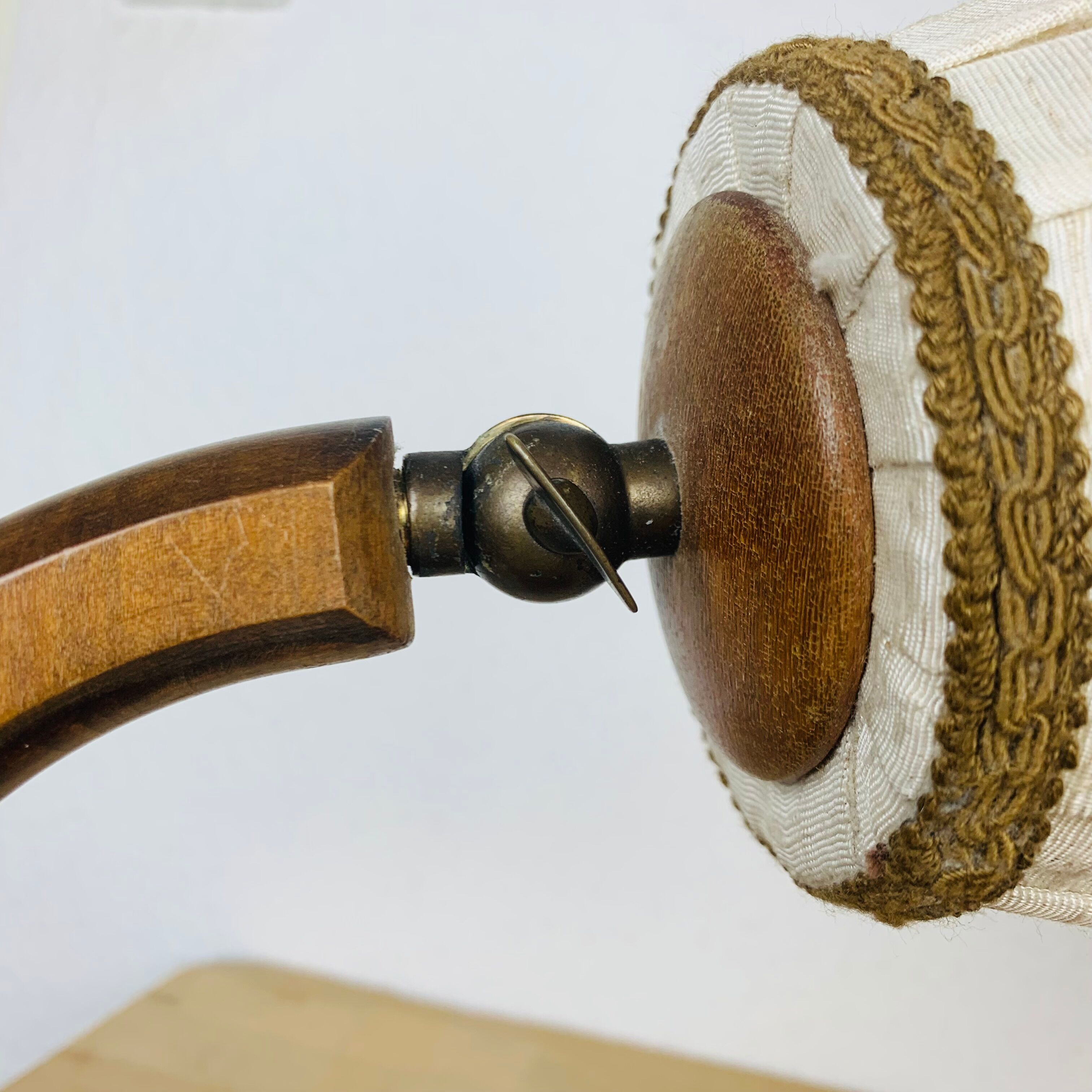 Paire de lampes art déco bois courbé