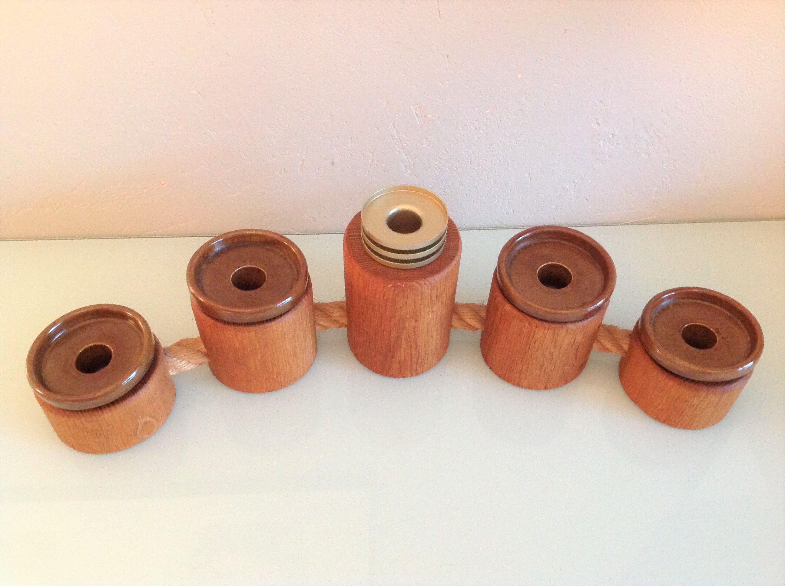 Five-headed chandelier in wood and ceramic Scandinavian style / vintage 60s-70s