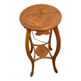 Pedestal table