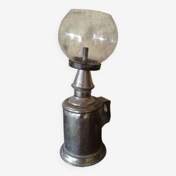 Vintage pigeon lamp