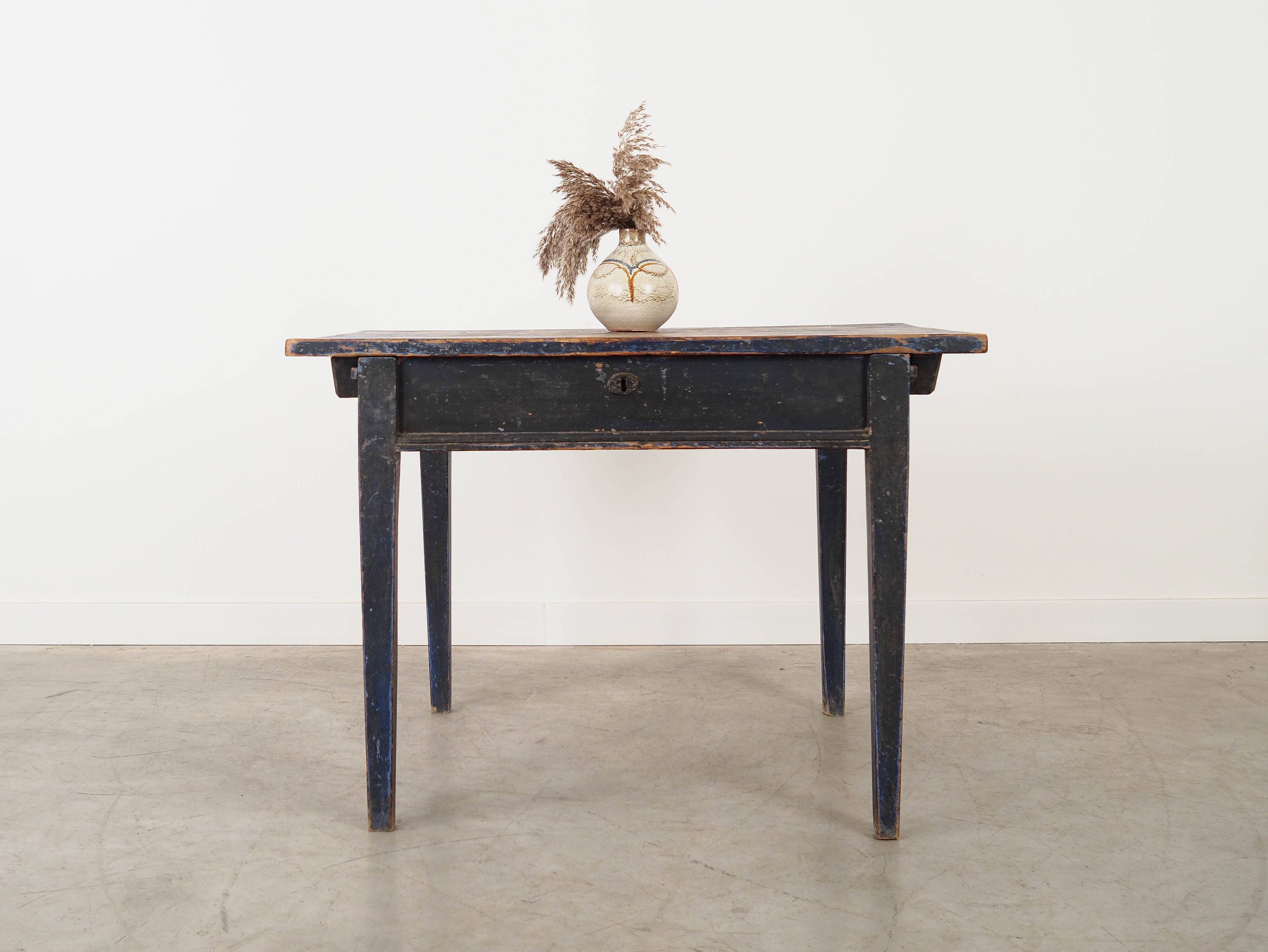 Table en pin, design danois, années 1940, fabriquée au Danemark