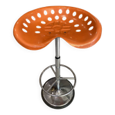 Orange tractor stool, pivoting adjustable mower, Fermigier Mirima 70.