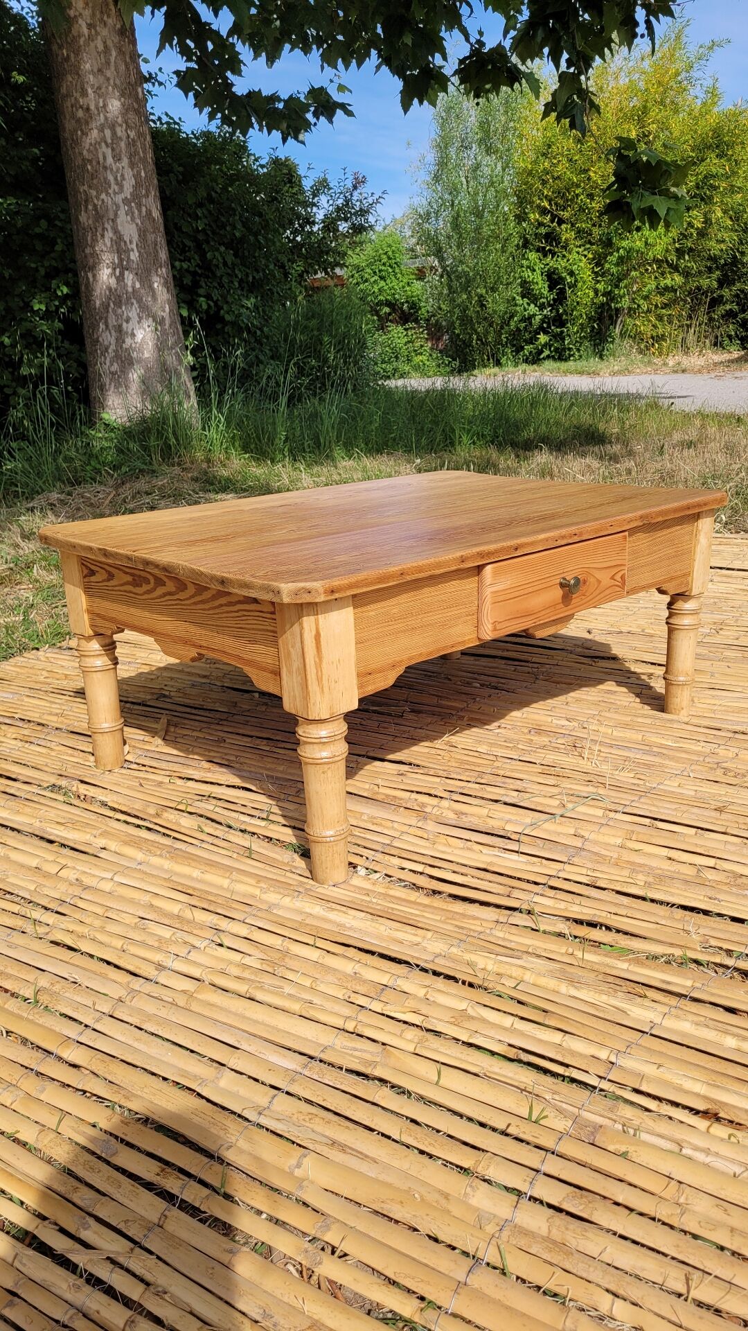 Wooden coffee table - refurbished - unique piece