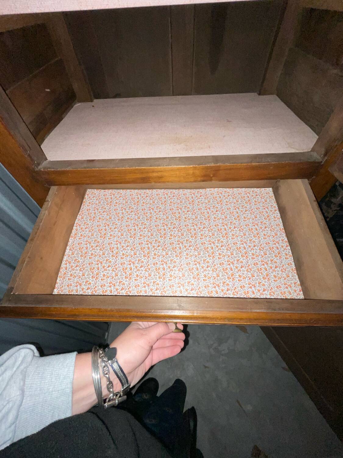 Standing man, antique wooden bonnetière.