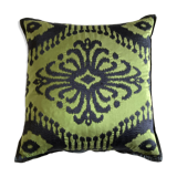 Coussin de soie brodée designer's guild 1990