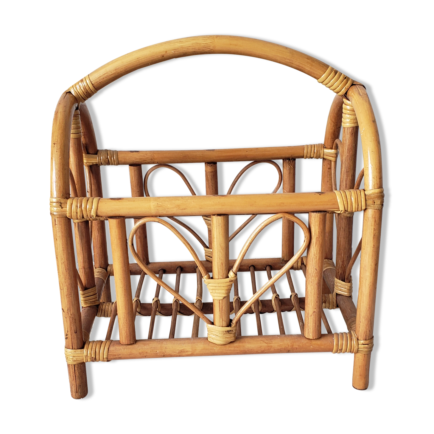 Rattan magazines