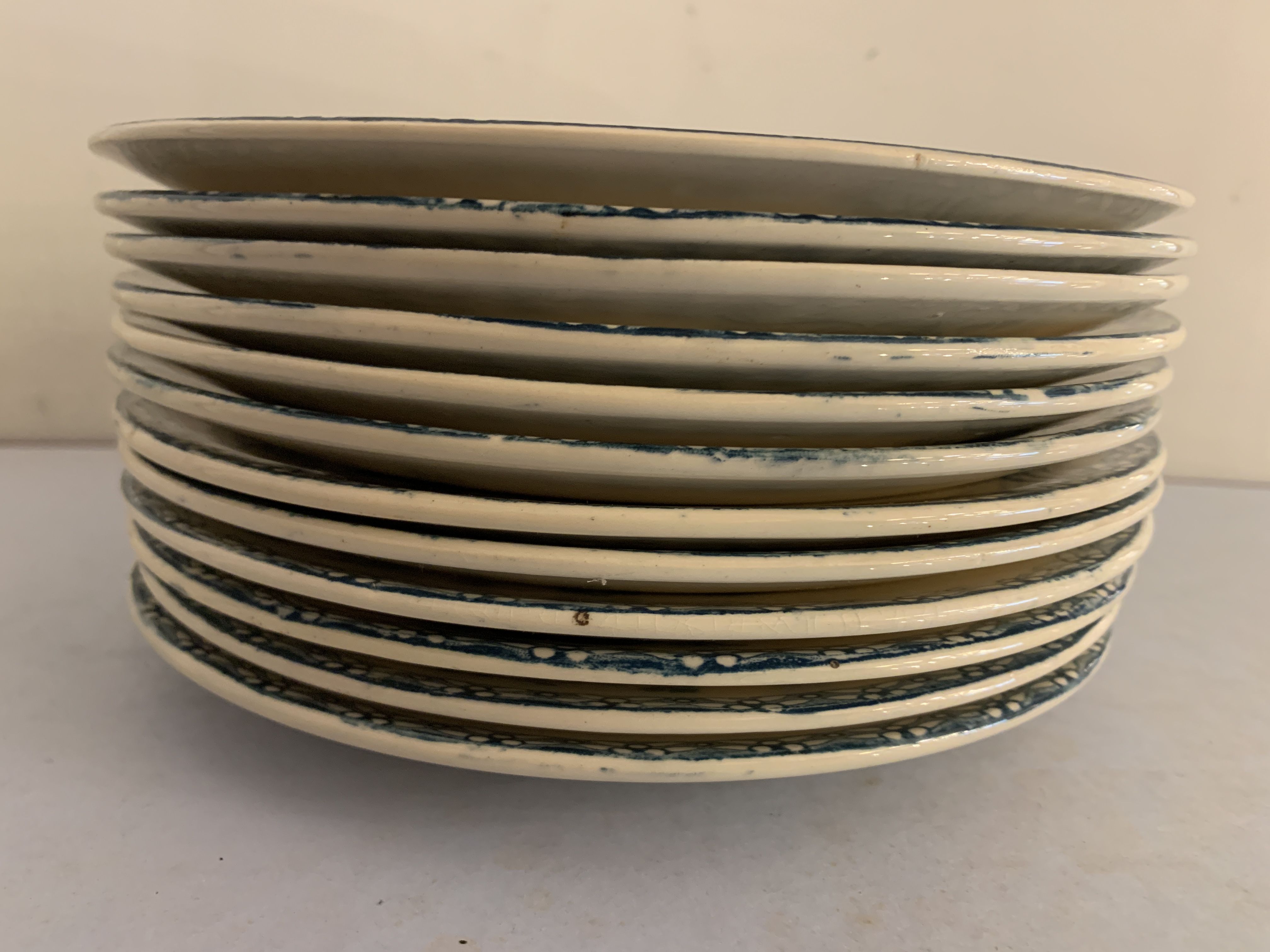 12 dessert plates and an art nouveau dish Royat de Sarreguemines