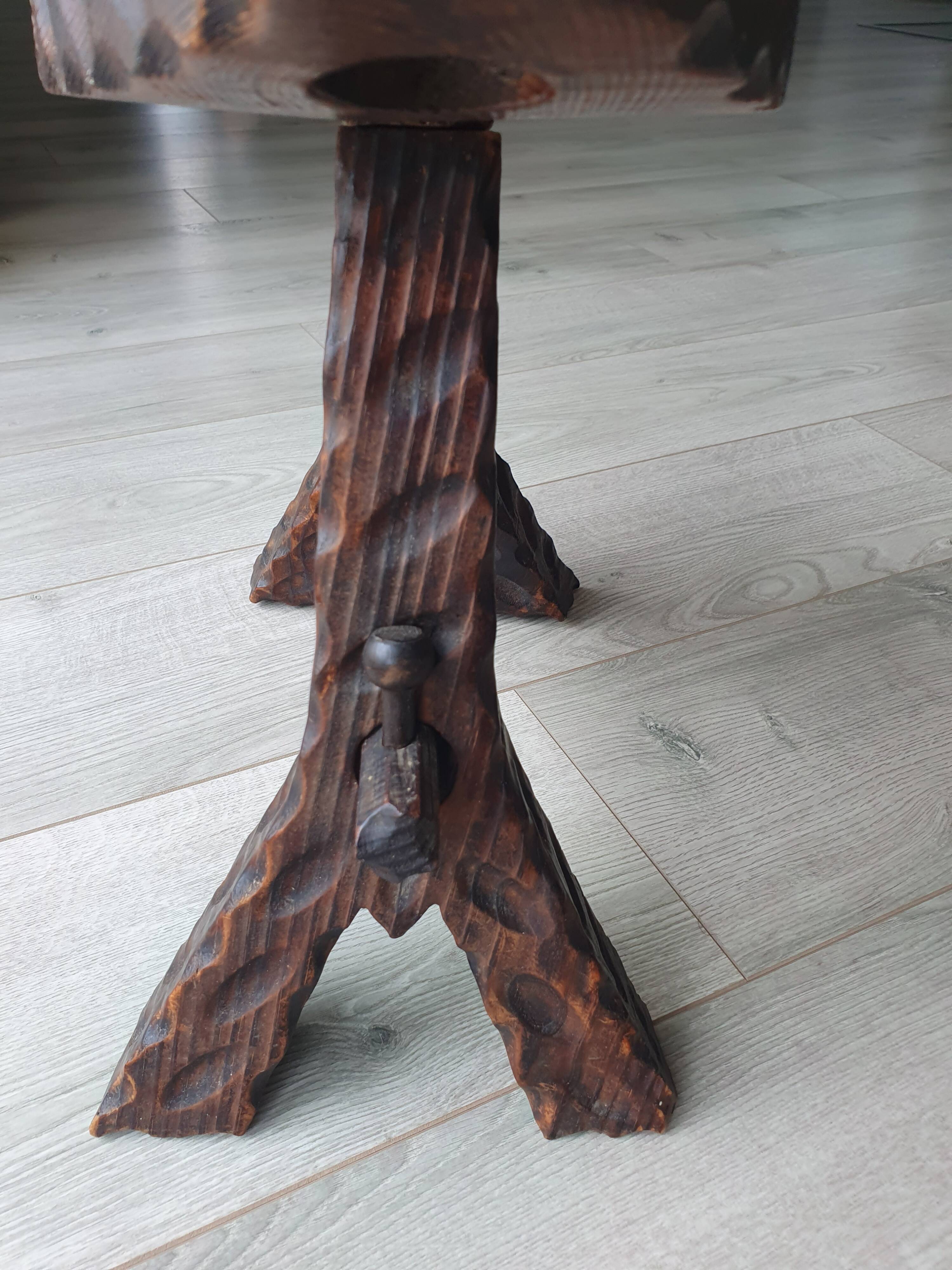 Spanish stool