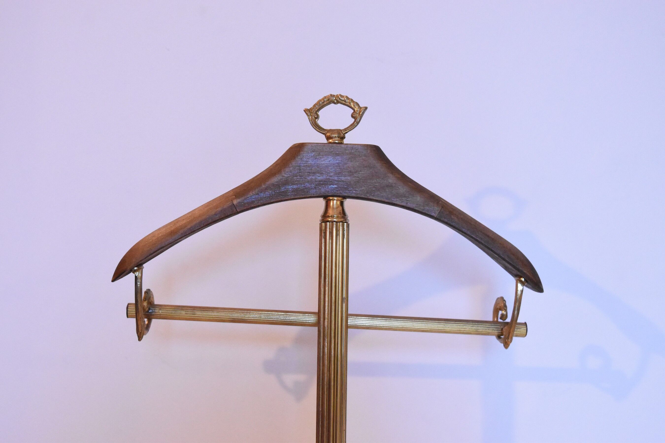 Retro night valet in brass and wood in Neoclassical style